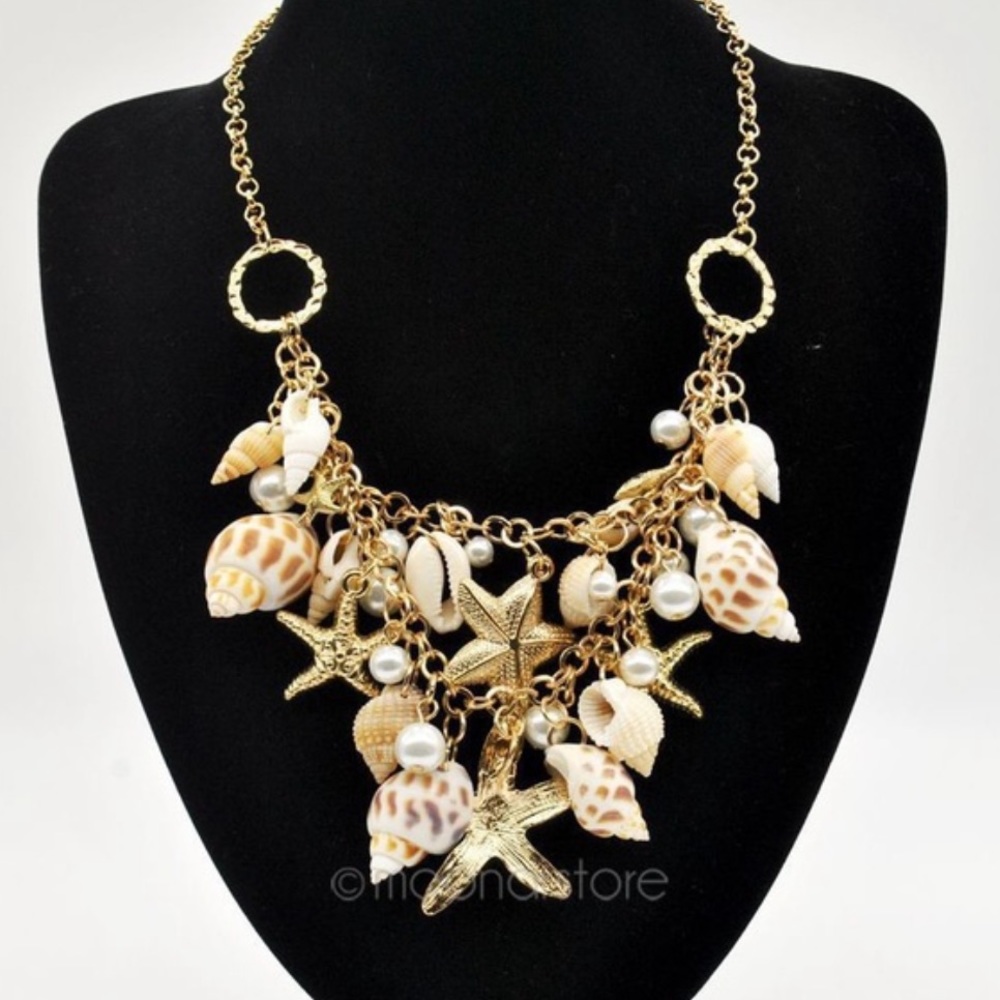 N318 Statement Piece : Shells, Starfish and Glass Pearls